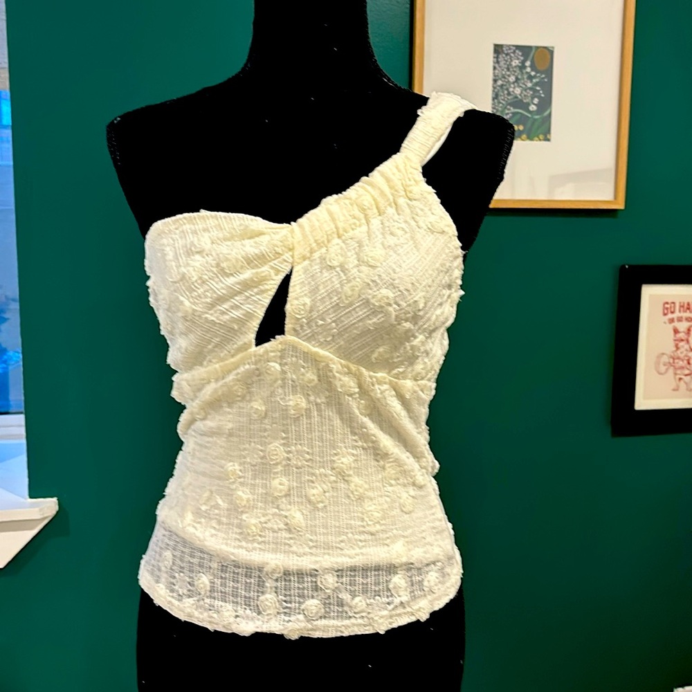 Asymetrical off white top